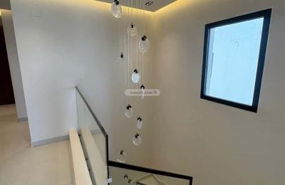 Floor with 5 Bedrooms