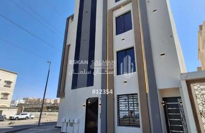 Floor 166.75 SQM with 5 Bedrooms