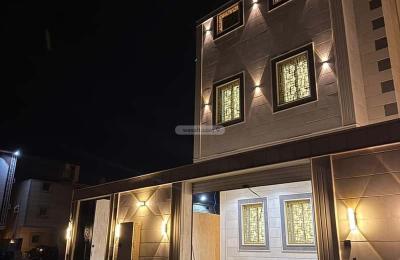 Floor 380.94 SQM with 4 Bedrooms