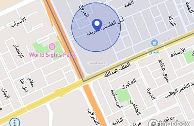 Land 800 SQM Facing South on 20m Width Street