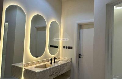 Villa 660 SQM Facing North on 20m Width Street