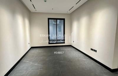 Apartment with 6 Bedrooms