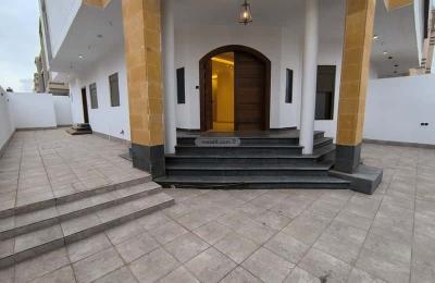 Villa 312 SQM Facing South on 15m Width Street