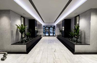 Apartment with 6 Bedrooms