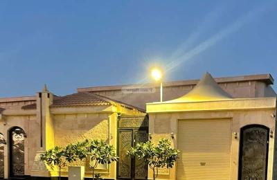 Floor 450 SQM with 6 Bedrooms