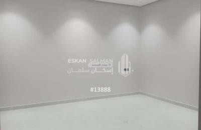 Floor 600 SQM with 6 Bedrooms