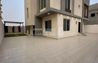 Villa 400 SQM Facing West on 15m Width Street