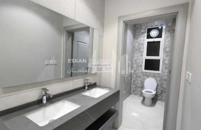 Apartment 139.52 SQM with 4 Bedrooms