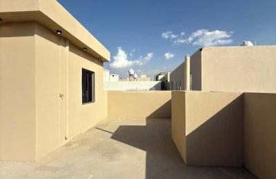 Apartment with 8 Bedrooms