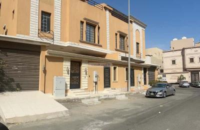 Semi-Furnished Villa 240 SQM Facing South