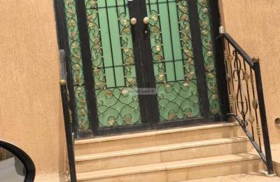 Villa 630 SQM Facing South on 15m Width Street