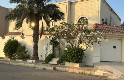 Villa 593.5 SQM Facing North East on 15m Width Street