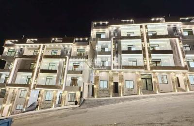 Apartment with 6 Bedrooms