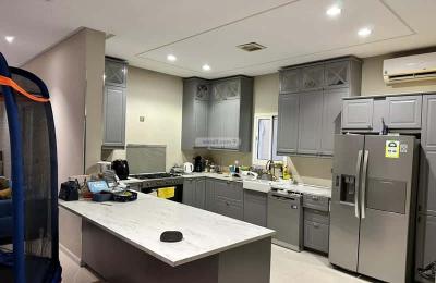 Floor 136.48 SQM with 4 Bedrooms