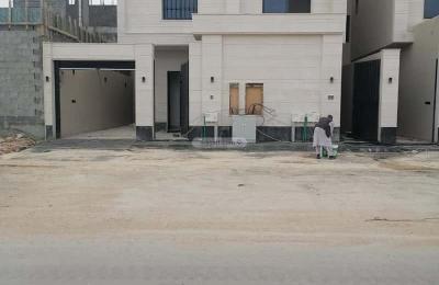 Floor 169.16 SQM with 3 Bedrooms