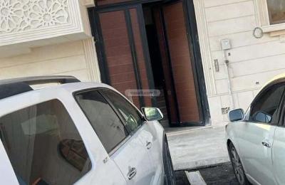 Building 800 SQM Facing South