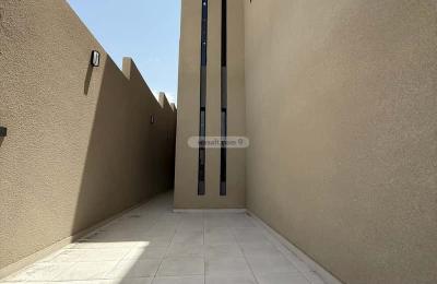 Apartment with 6 Bedrooms