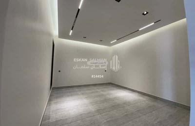 Apartment with 8 Bedrooms