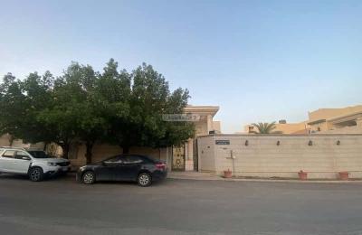 Villa 840 SQM Facing West on 15m Width Street