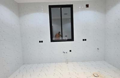 Floor with 6 Bedrooms