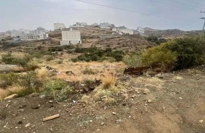 Land 900 SQM Facing North on 30m Width Street