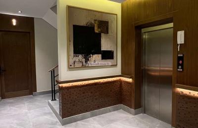 Apartment with 6 Bedrooms