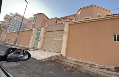 Villa 680.46 SQM Facing South on 15m Width Street