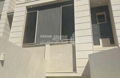 Floor 173.64 SQM with 5 Bedrooms