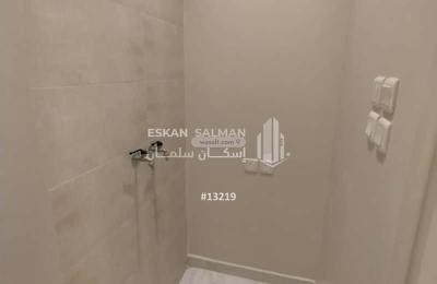 Apartment with 7 Bedrooms