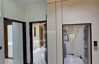 Apartment with 6 Bedrooms