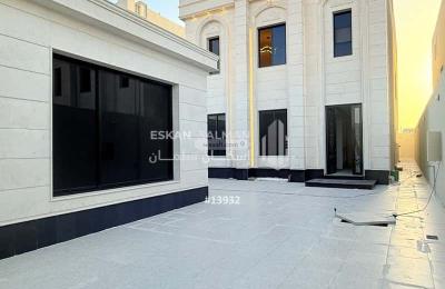 Villa 480 SQM Facing South on 20m Width Street