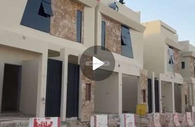 Floor 204.22 SQM with 5 Bedrooms