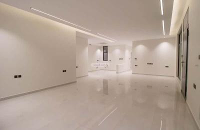 Floor 149.3 SQM with 4 Bedrooms