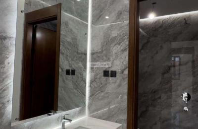 Floor 193.64 SQM with 5 Bedrooms