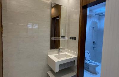 Apartment 225 SQM with 6 Bedrooms