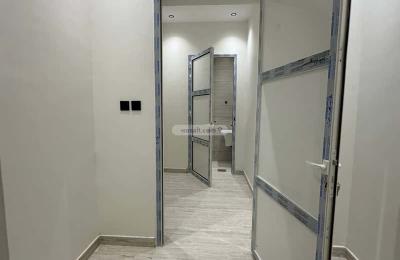 Floor with 8 Bedrooms