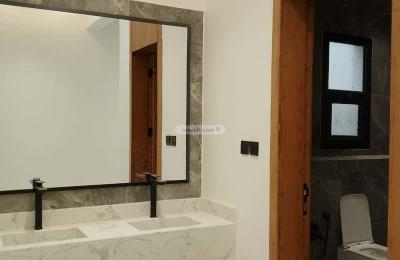 Floor 206.85 SQM with 5 Bedrooms