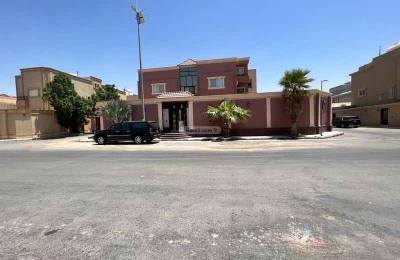 Villa 770 SQM Facing 3 Streets on 20m Width Street