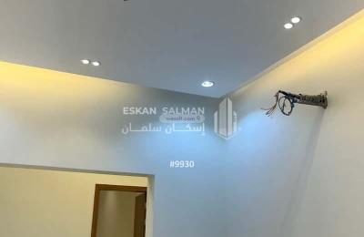 Floor 300 SQM with 5 Bedrooms