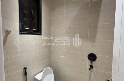 Apartment with 7 Bedrooms