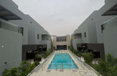 Villa 300 SQM Facing East with 4 Bedrooms