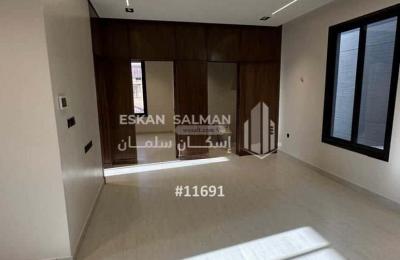 Floor 141.2 SQM with 4 Bedrooms