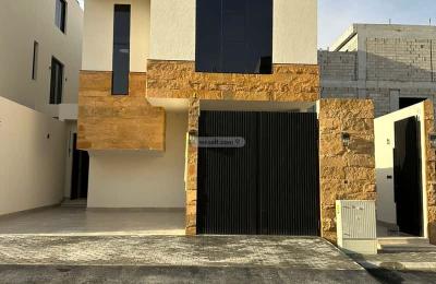 Floor 159.88 SQM with 4 Bedrooms