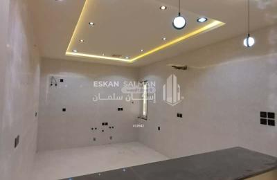 Apartment with 6 Bedrooms