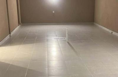 Apartment with 7 Bedrooms