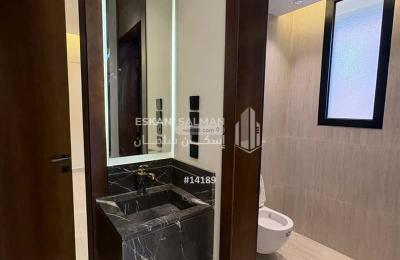 Apartment with 6 Bedrooms