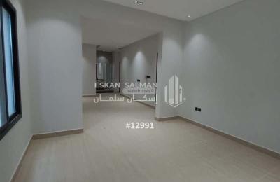 Floor 157.64 SQM with 6 Bedrooms