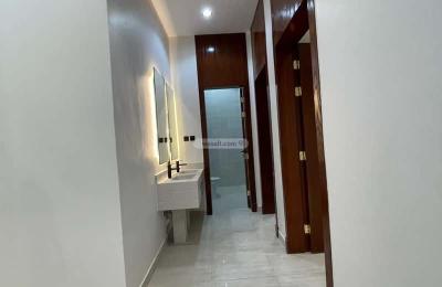 Floor 226 SQM with 5 Bedrooms