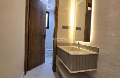 Apartment with 6 Bedrooms