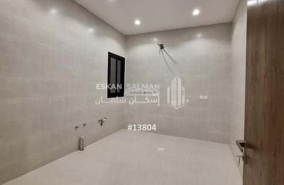 Apartment with 6 Bedrooms